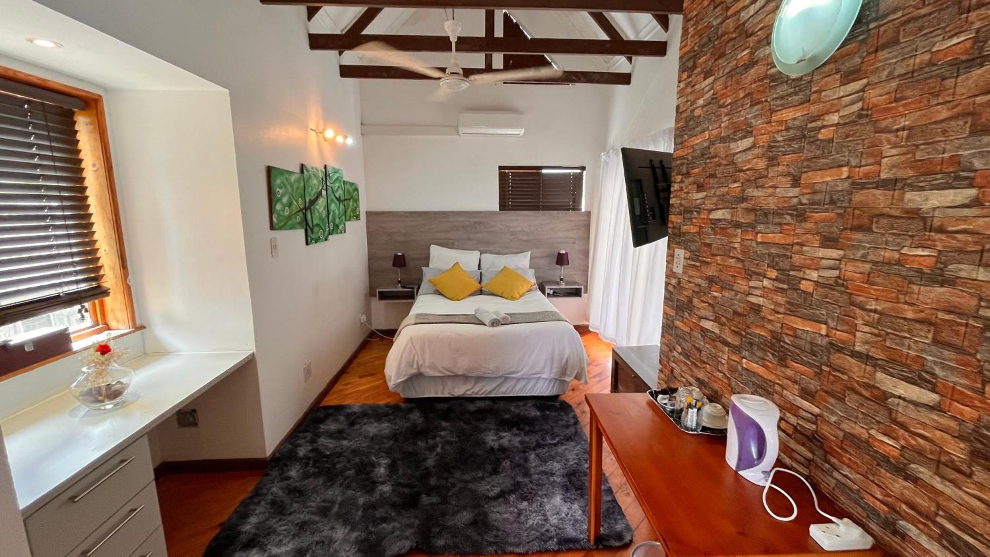 The Wood House Hotel Empangeni Kültér fotó