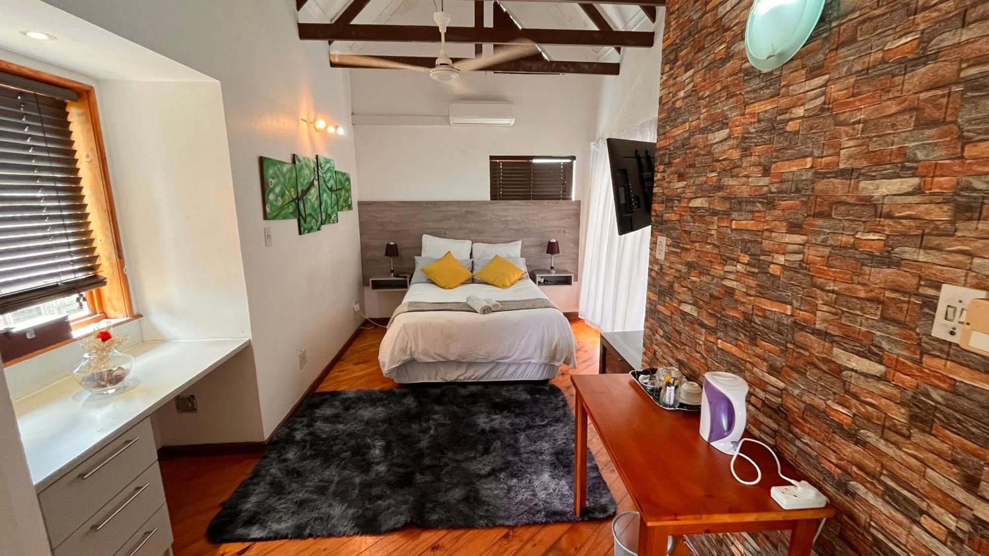 The Wood House Hotel Empangeni Szoba fotó